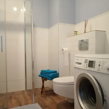 Przytulny Blisko Motlawy I Neptuna Z Miejscem W Garazu Gratis Apartman Gdańsk