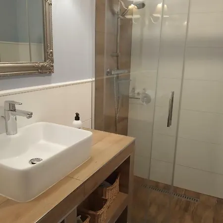 Przytulny Blisko Motlawy I Neptuna Z Miejscem W Garazu Gratis